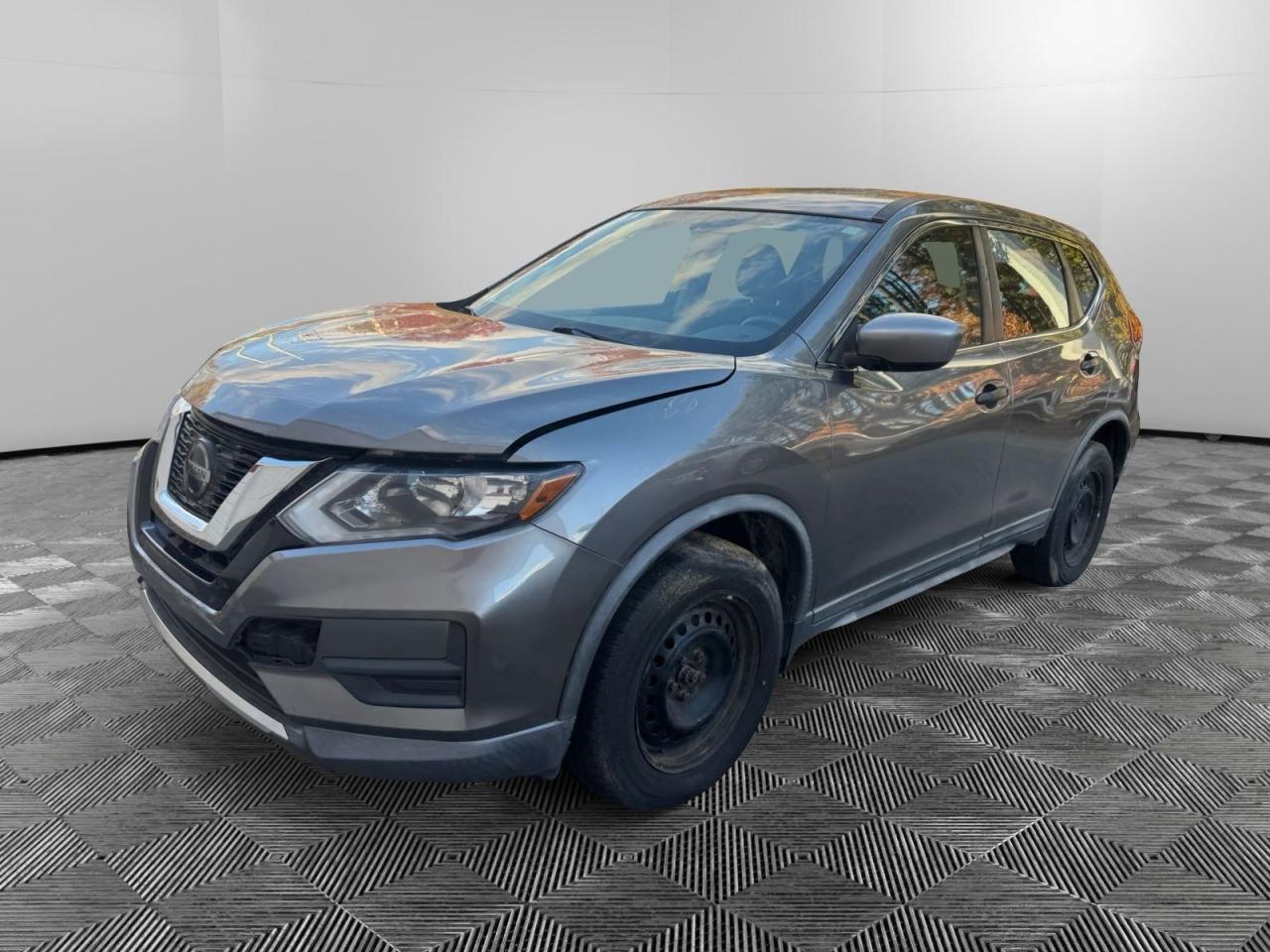 2018 NISSAN ROGUE S photo 2