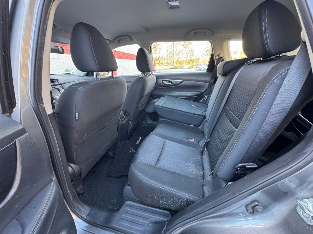 2018 NISSAN ROGUE S photo 6