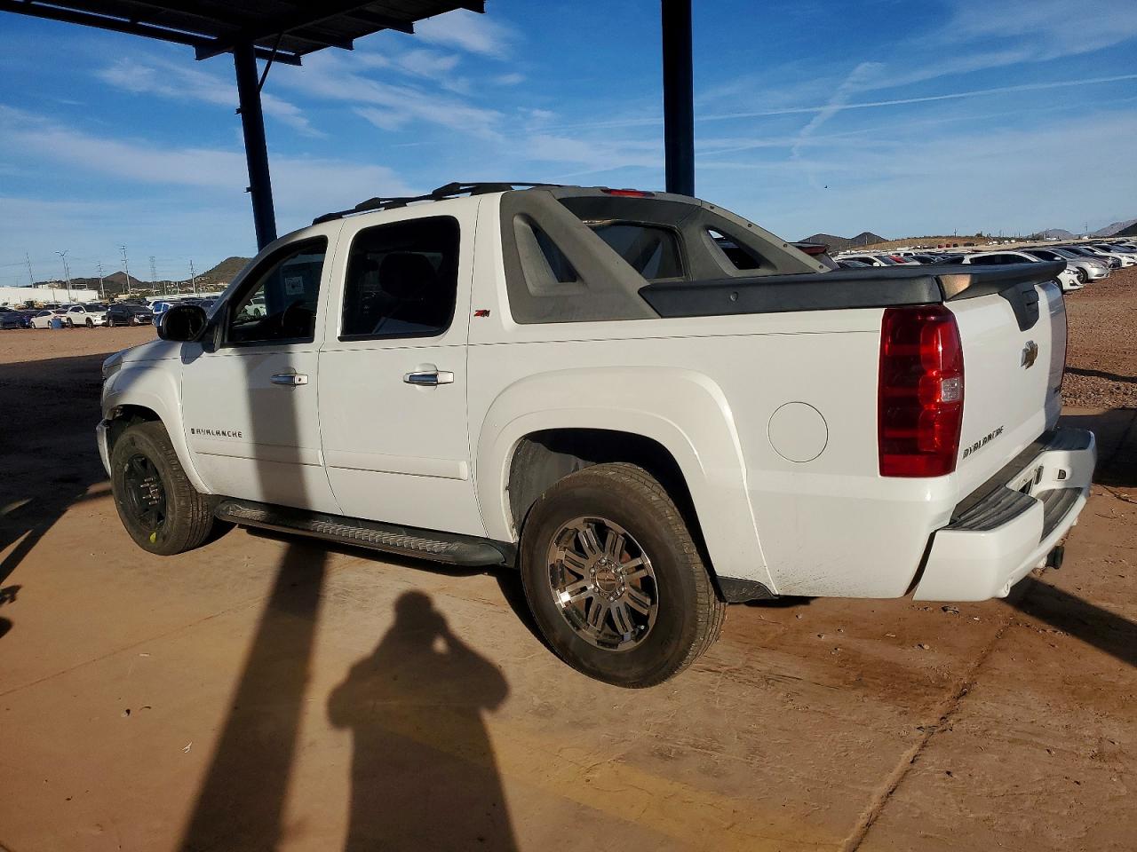 2007 CHEVROLET AVALANCHE K1500 photo 2