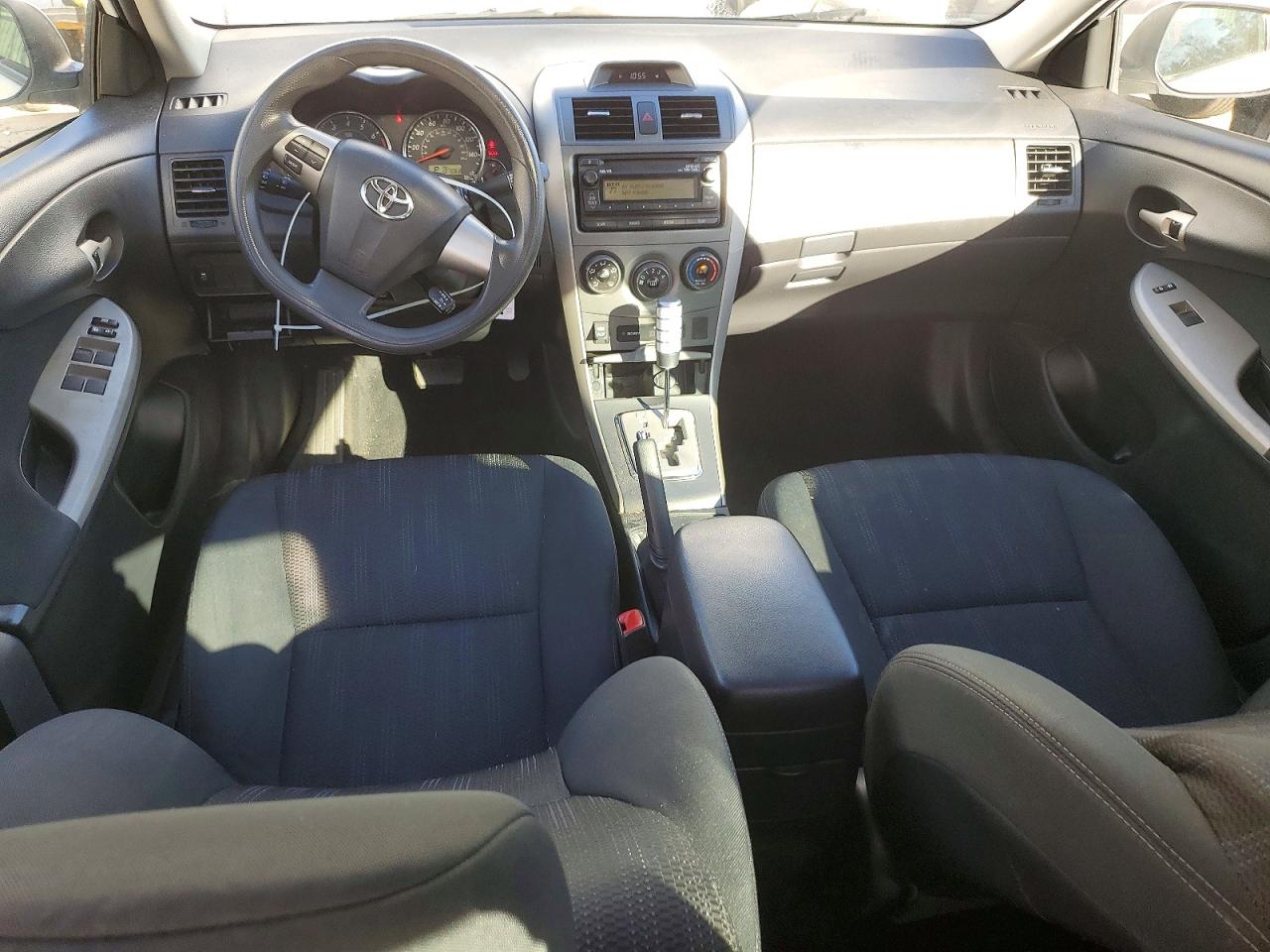 2012 TOYOTA COROLLA BASE photo 8