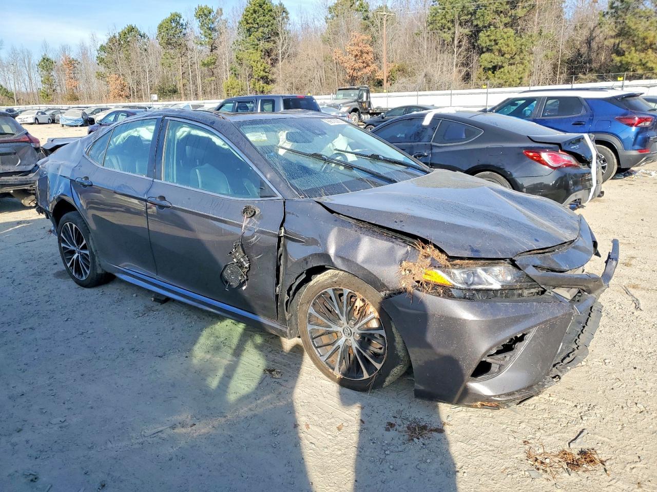 2019 TOYOTA CAMRY L photo 4
