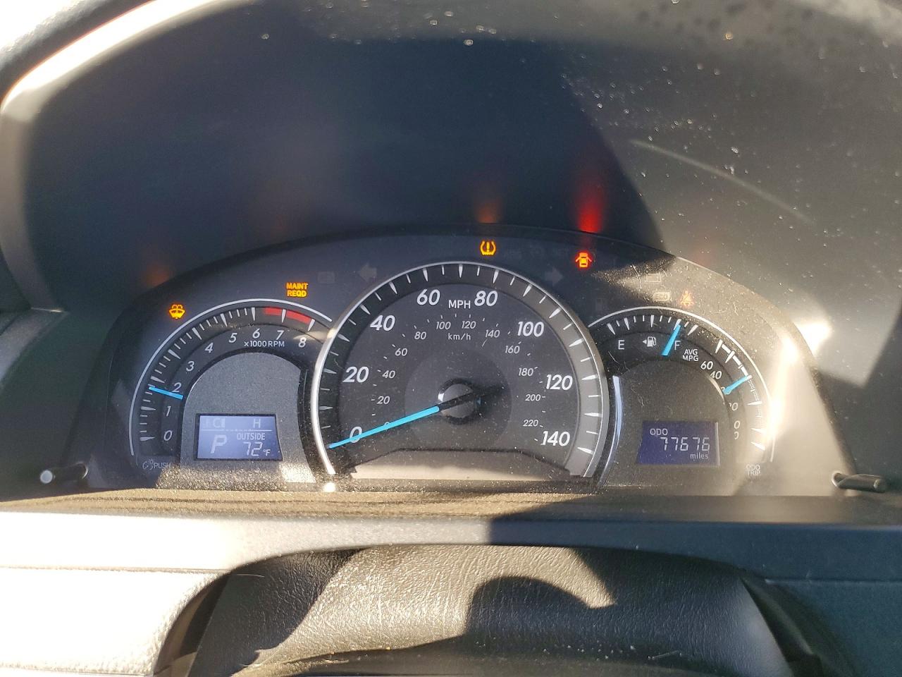 2014 TOYOTA CAMRY L photo 9
