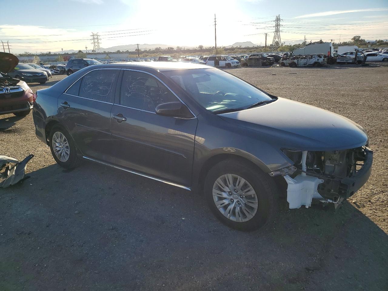 2014 TOYOTA CAMRY L photo 4