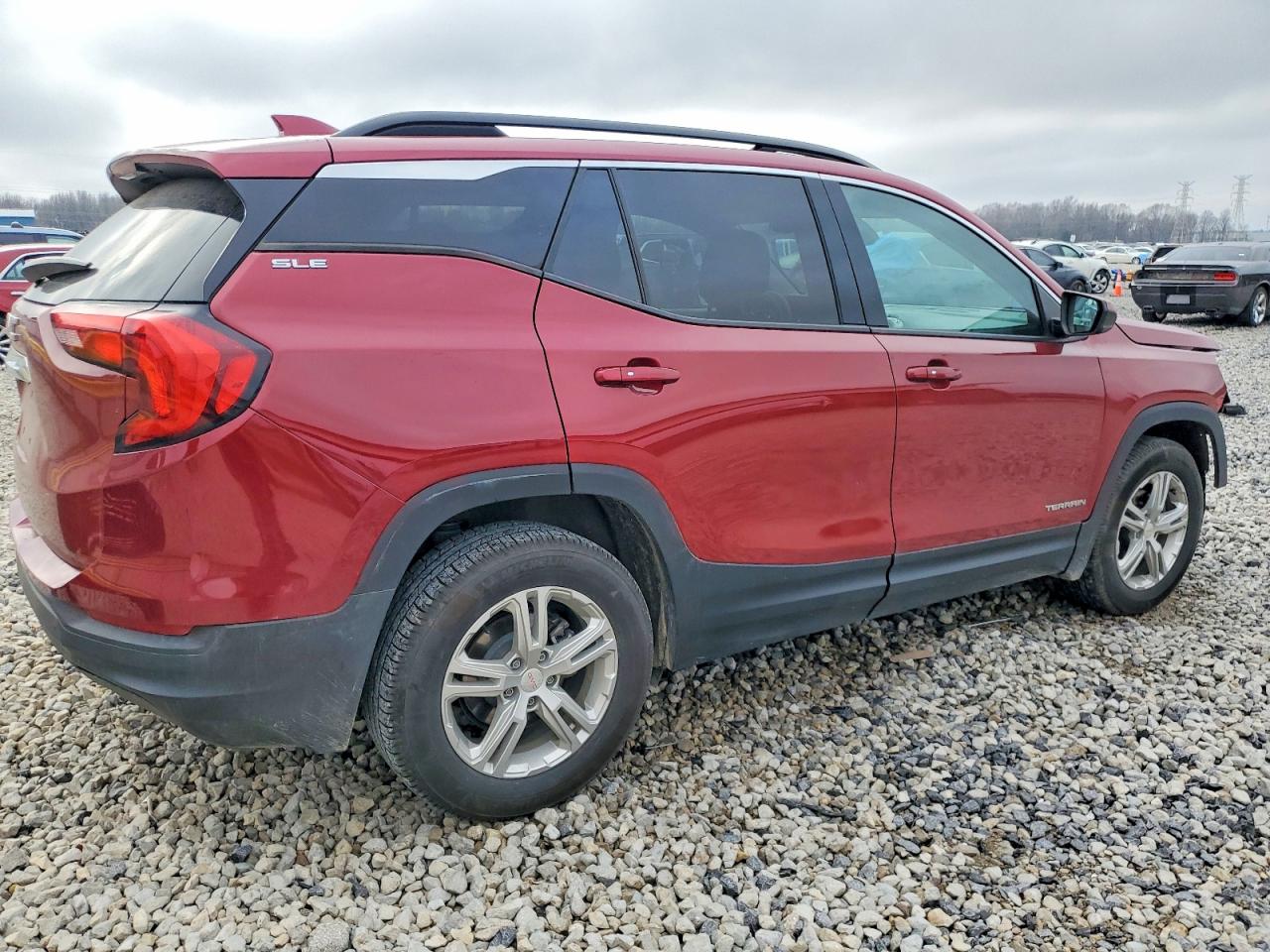 2020 GMC TERRAIN SLE photo 3