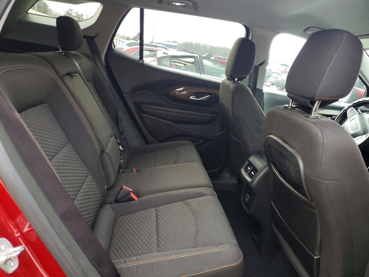 2020 GMC TERRAIN SLE photo 11