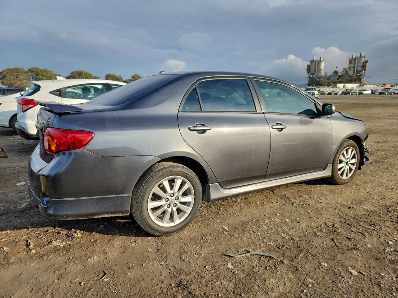 2010 TOYOTA COROLLA BASE photo 3