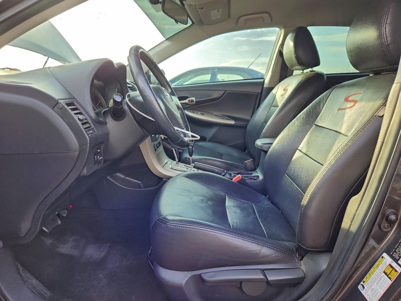 2010 TOYOTA COROLLA BASE photo 7