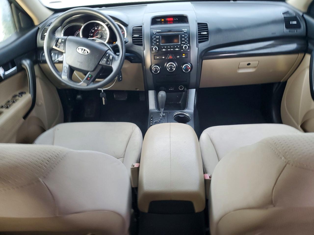 2011 KIA SORENTO photo 8