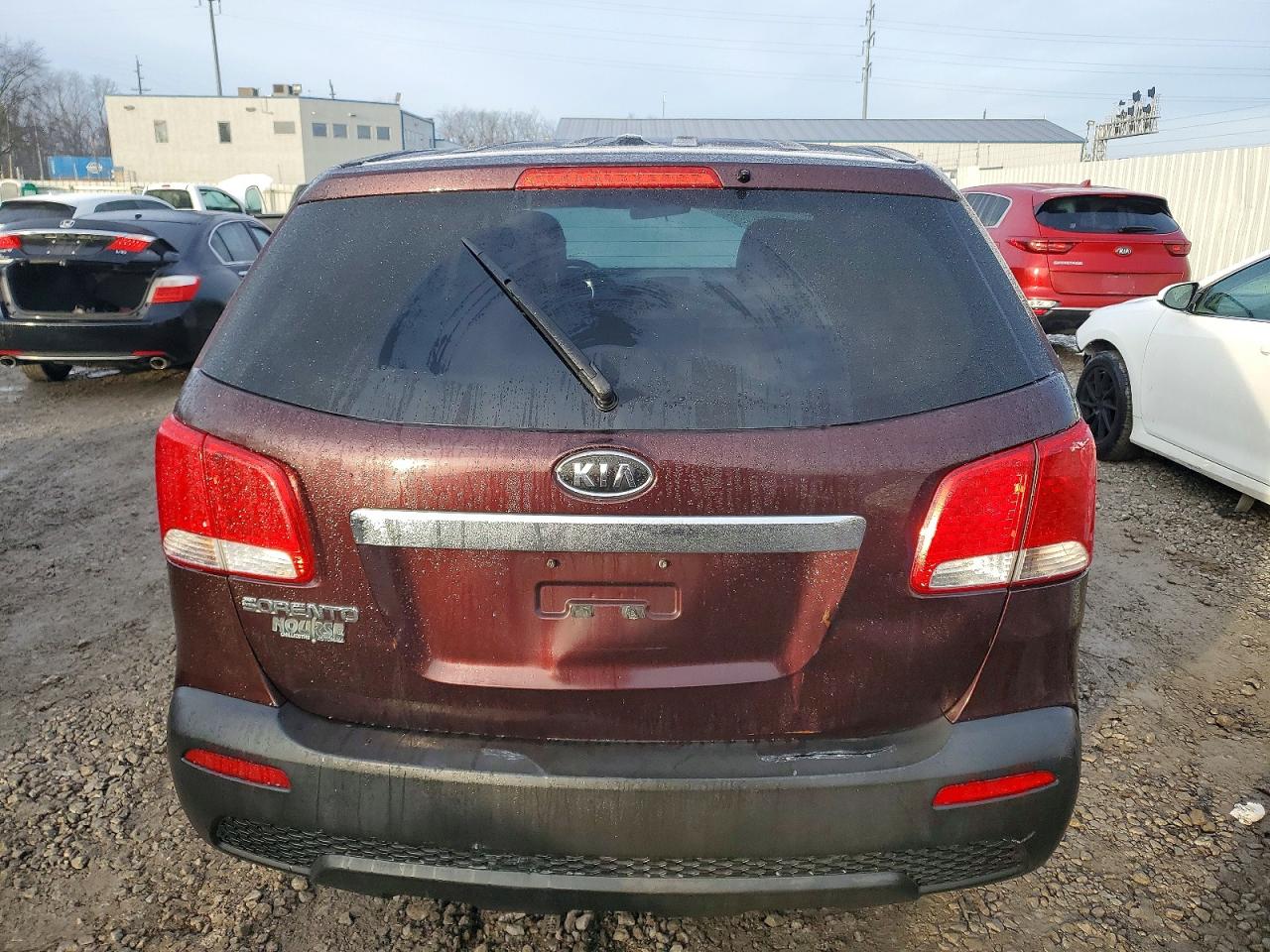 2011 KIA SORENTO photo 6