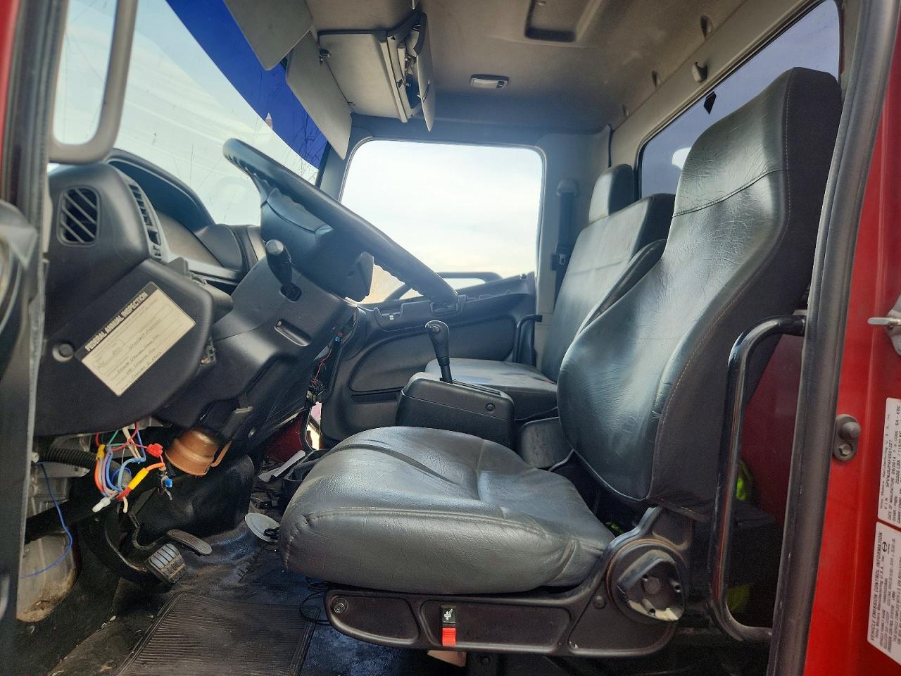 2015 HINO 268 ROLLBACK TRUCK photo 19