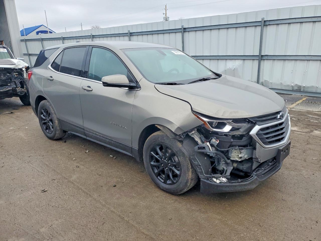 2018 CHEVROLET EQUINOX LT photo 4