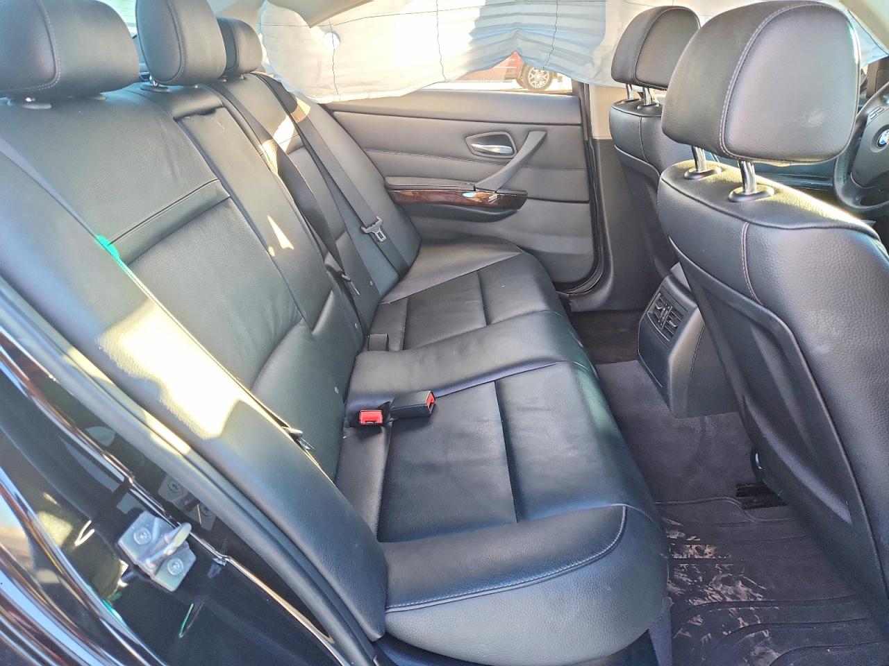 2011 BMW 328 XI photo 10