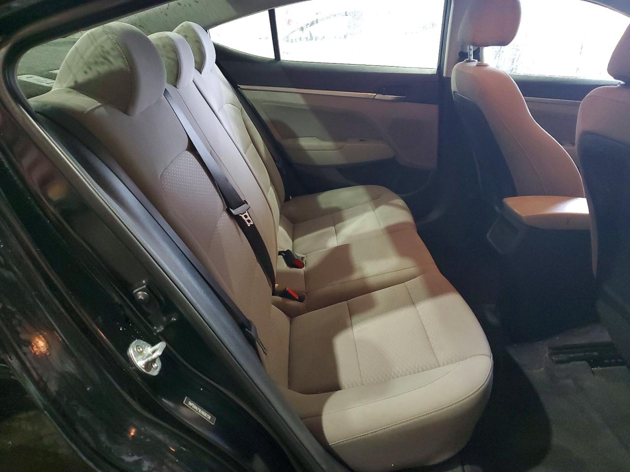 2020 HYUNDAI ELANTRA SEL photo 10