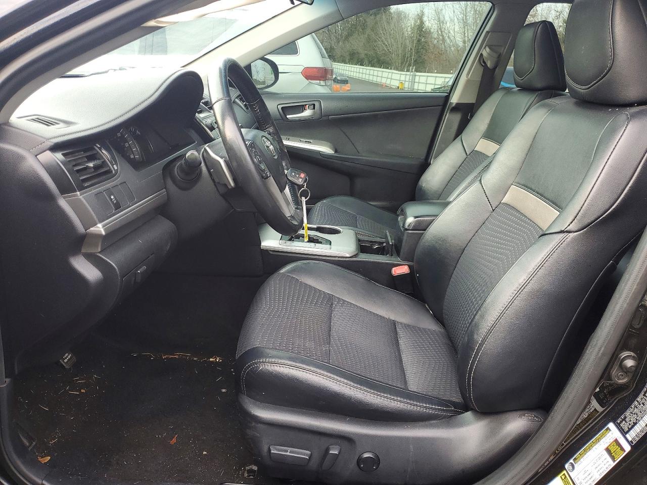 2012 TOYOTA CAMRY BASE photo 13