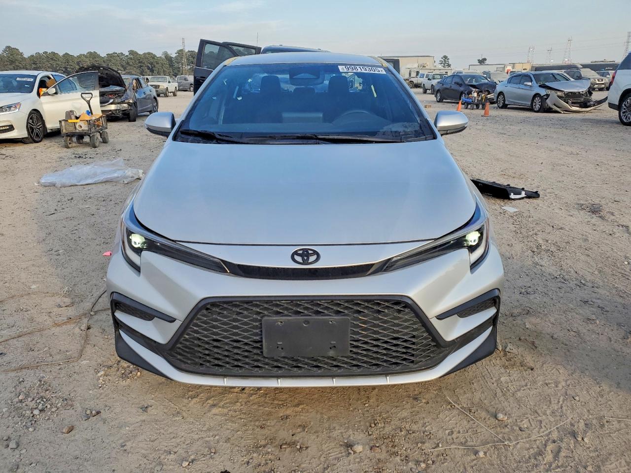 2025 TOYOTA COROLLA SE photo 9