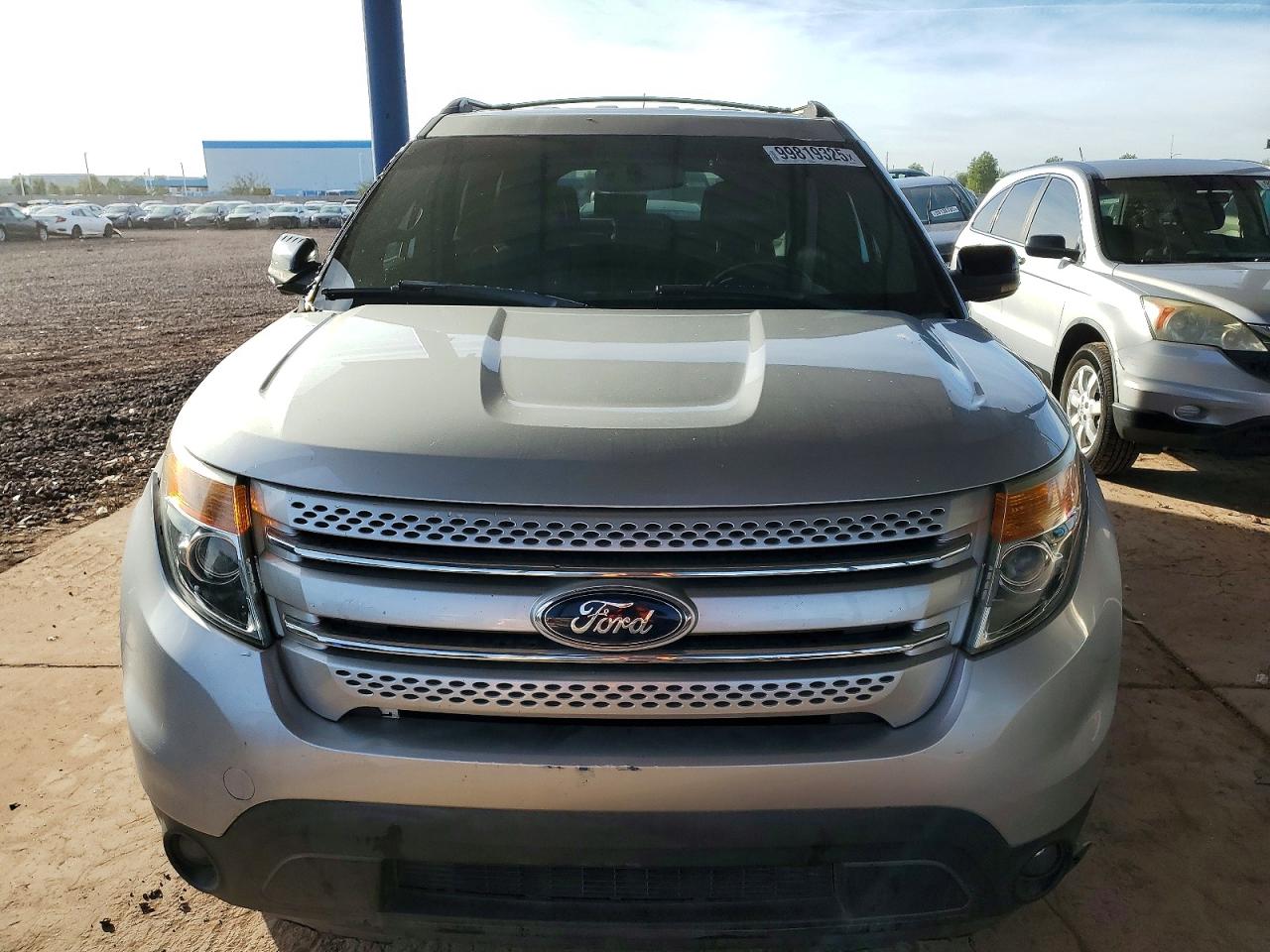 2011 FORD EXPLORER XLT photo 5