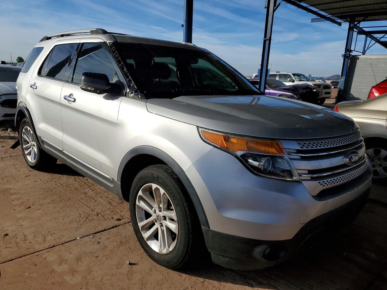 2011 FORD EXPLORER XLT photo 4