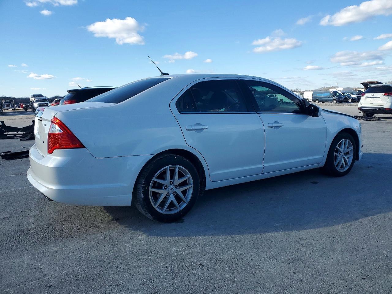 2011 FORD FUSION SEL photo 3