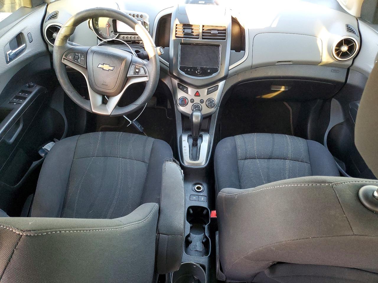 2014 CHEVROLET SONIC LT photo 8