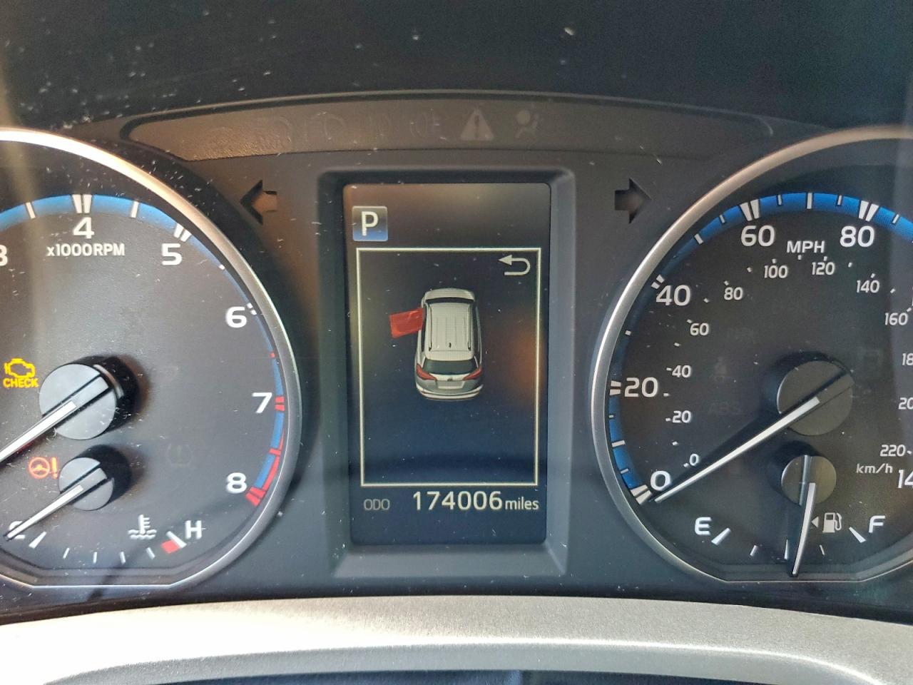 2017 TOYOTA RAV4 XLE photo 9