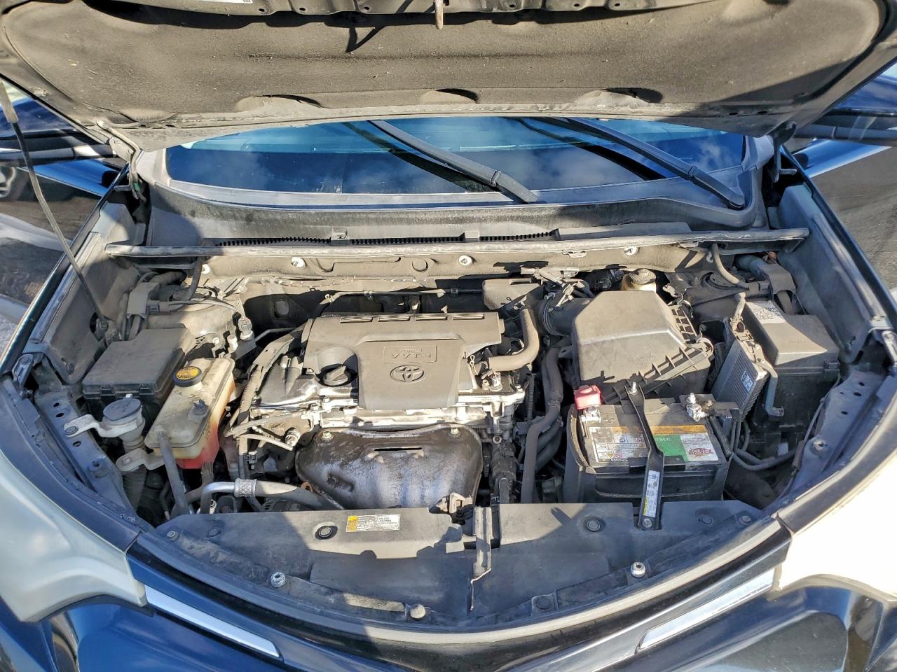 2017 TOYOTA RAV4 XLE photo 12
