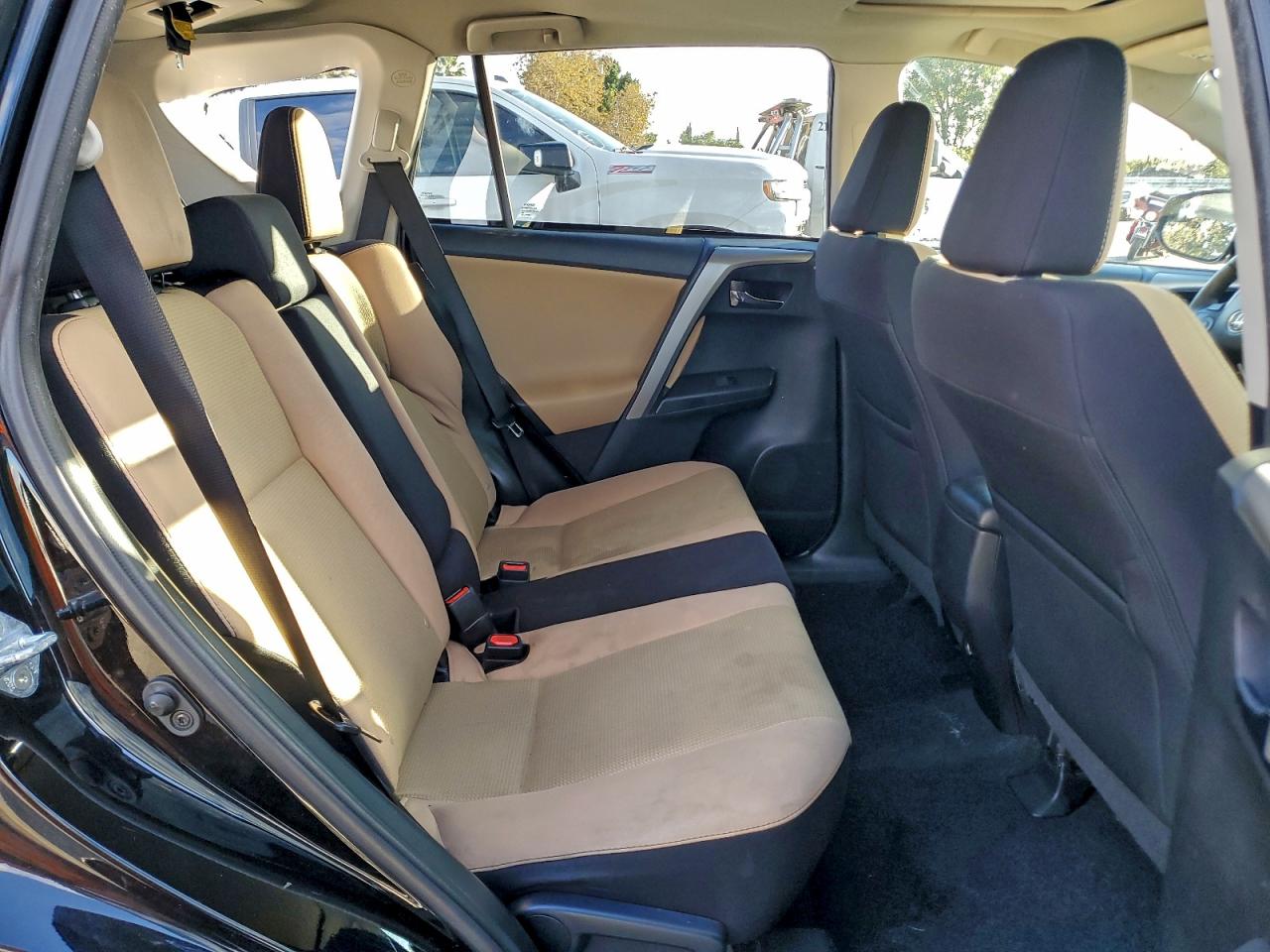 2017 TOYOTA RAV4 XLE photo 11