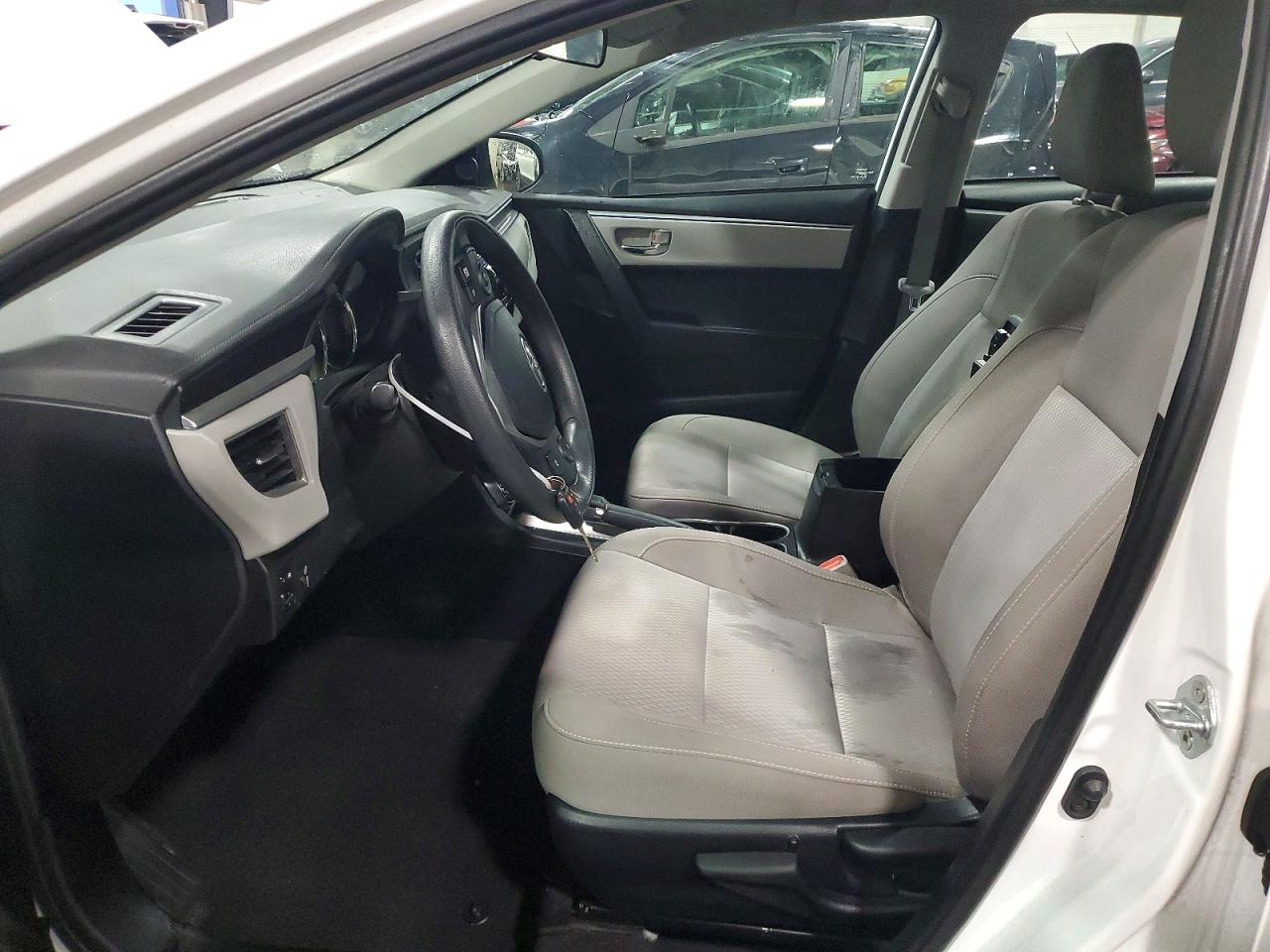2016 TOYOTA COROLLA LE photo 19