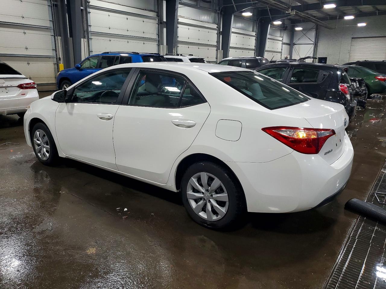 2016 TOYOTA COROLLA LE photo 4