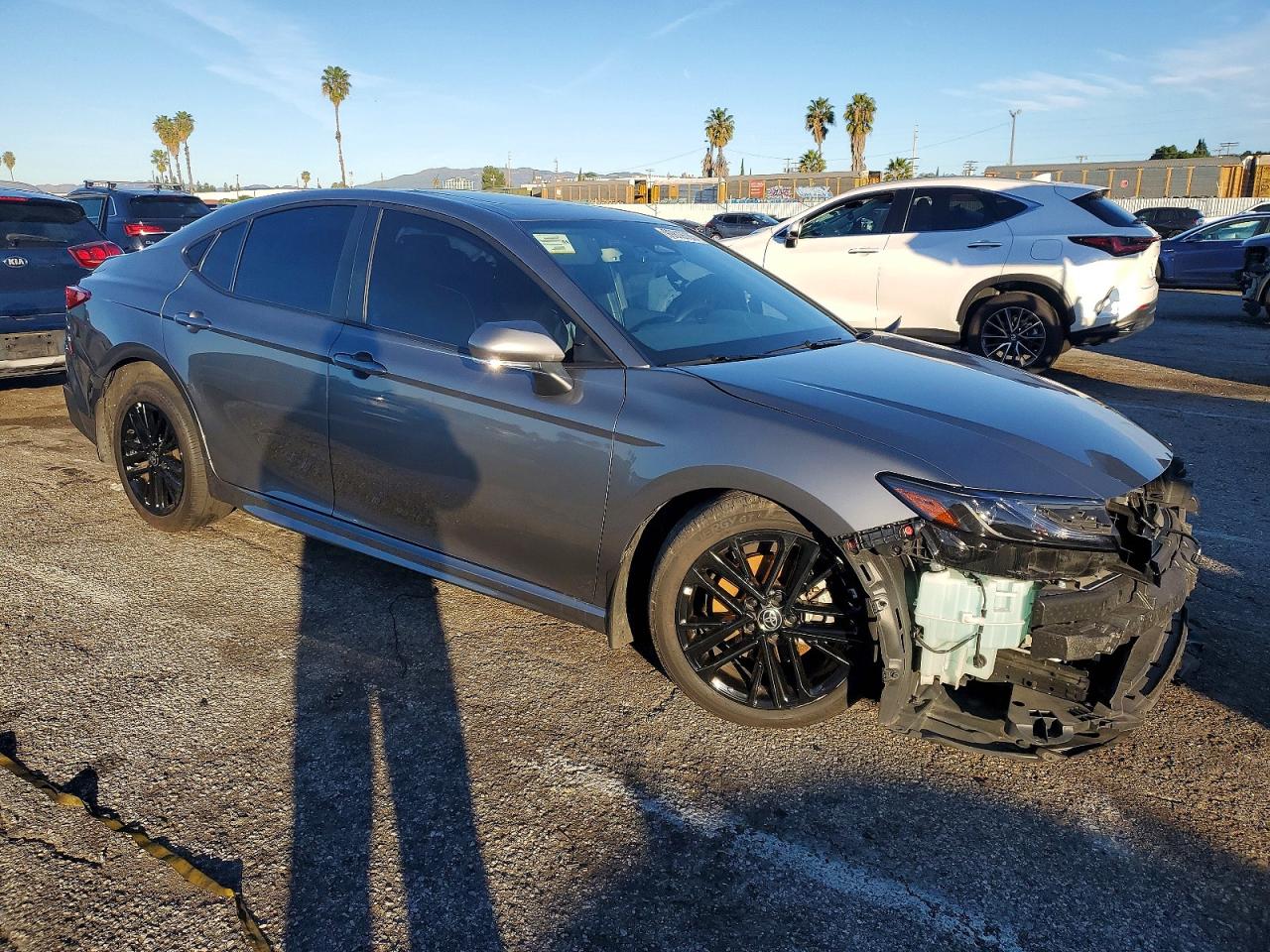 2025 TOYOTA CAMRY XSE photo 4