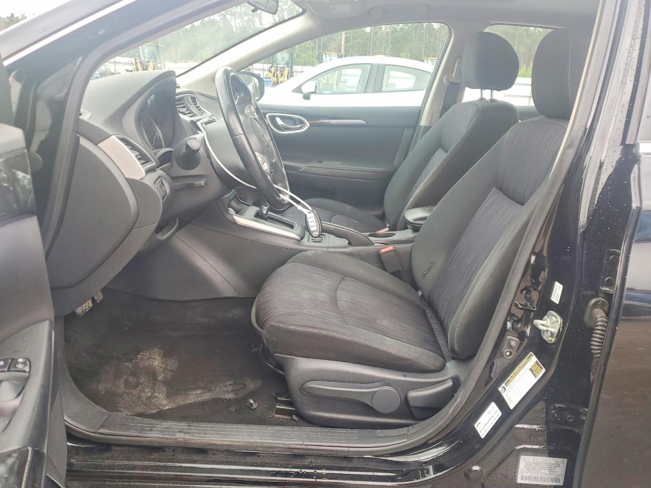 2019 NISSAN SENTRA SV photo 7
