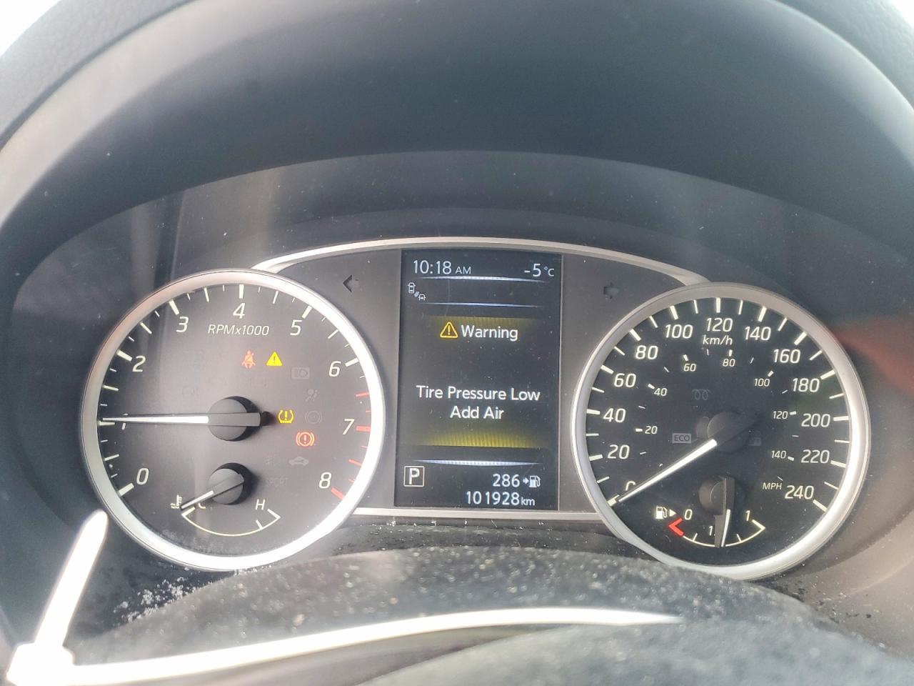 2016 NISSAN SENTRA S photo 9