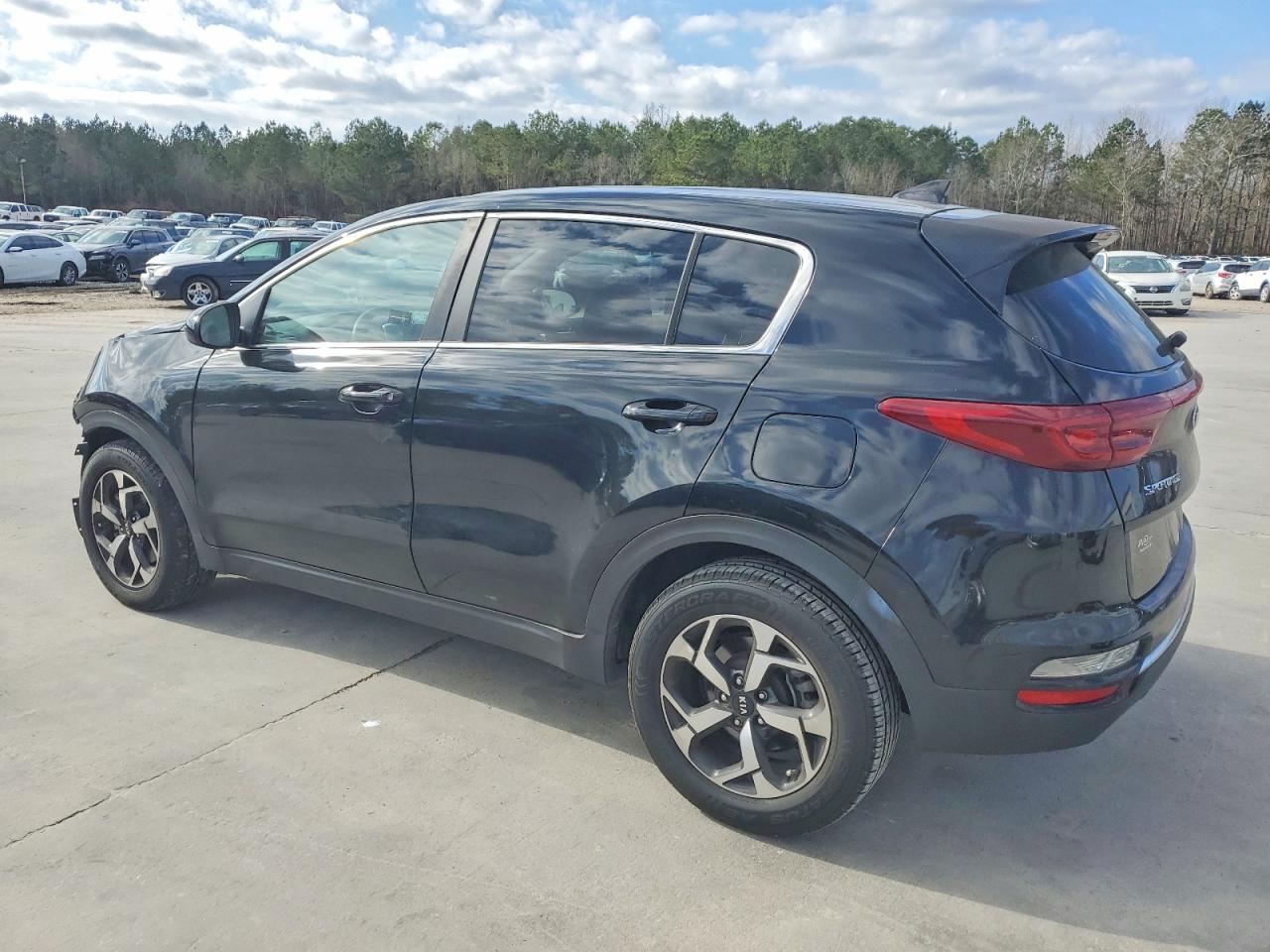 2021 KIA SPORTAGE LX photo 2