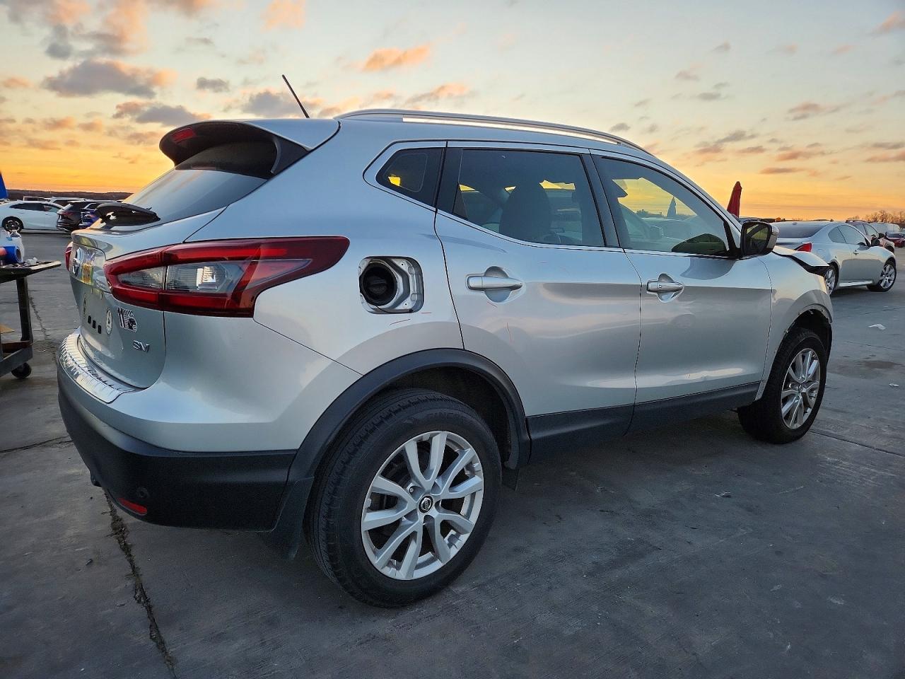 2020 NISSAN ROGUE SPORT S photo 3