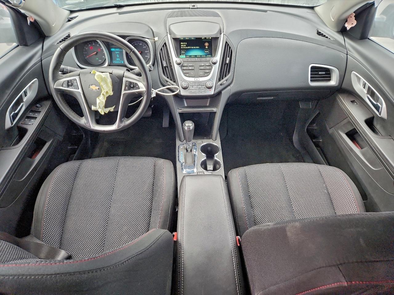 2017 CHEVROLET EQUINOX LT photo 8