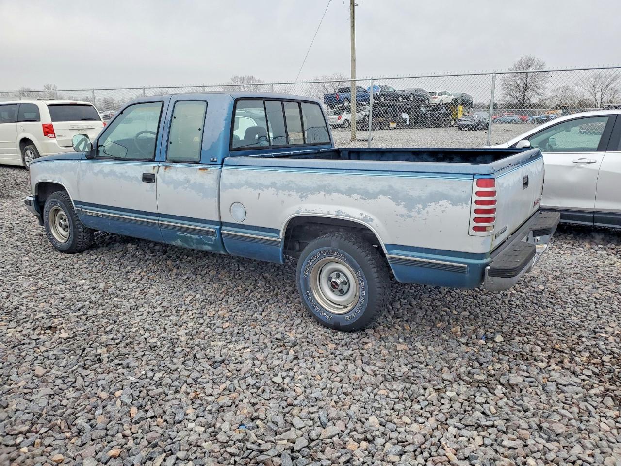 1992 GMC SIERRA C1500 photo 2