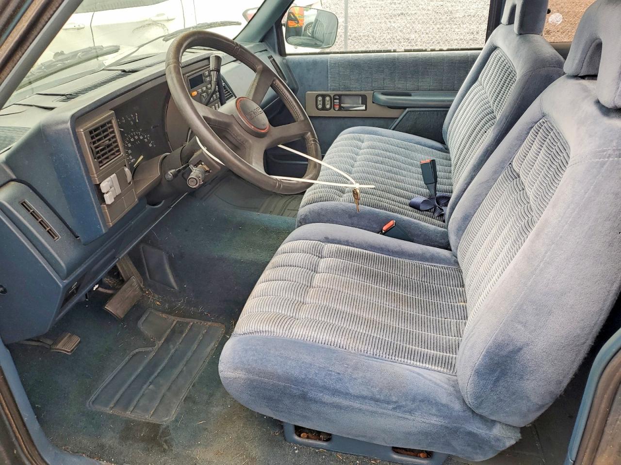 1992 GMC SIERRA C1500 photo 7