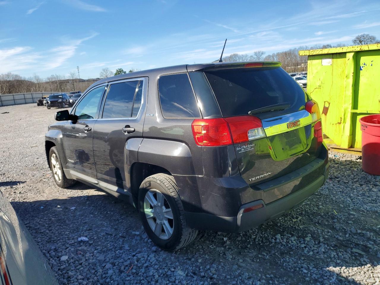 2013 GMC TERRAIN SLE photo 2