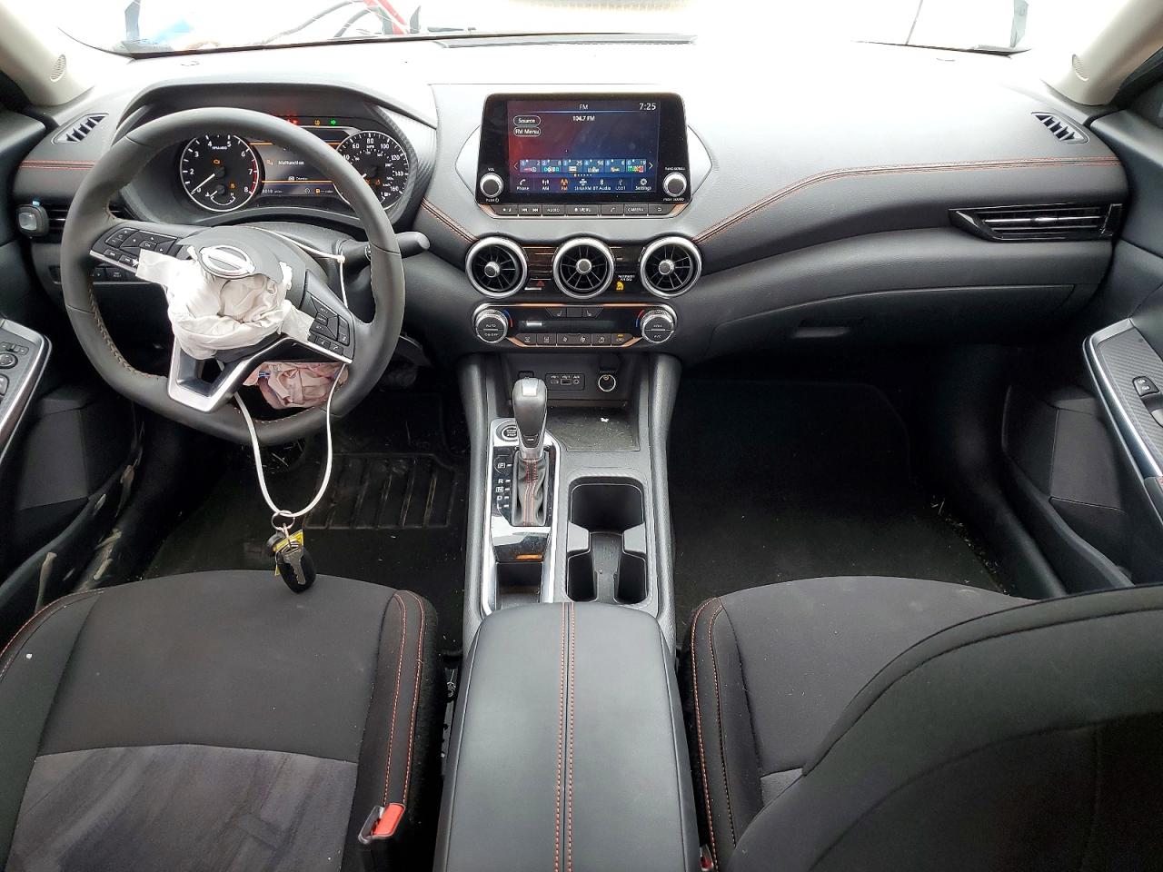 2025 NISSAN SENTRA SR photo 8