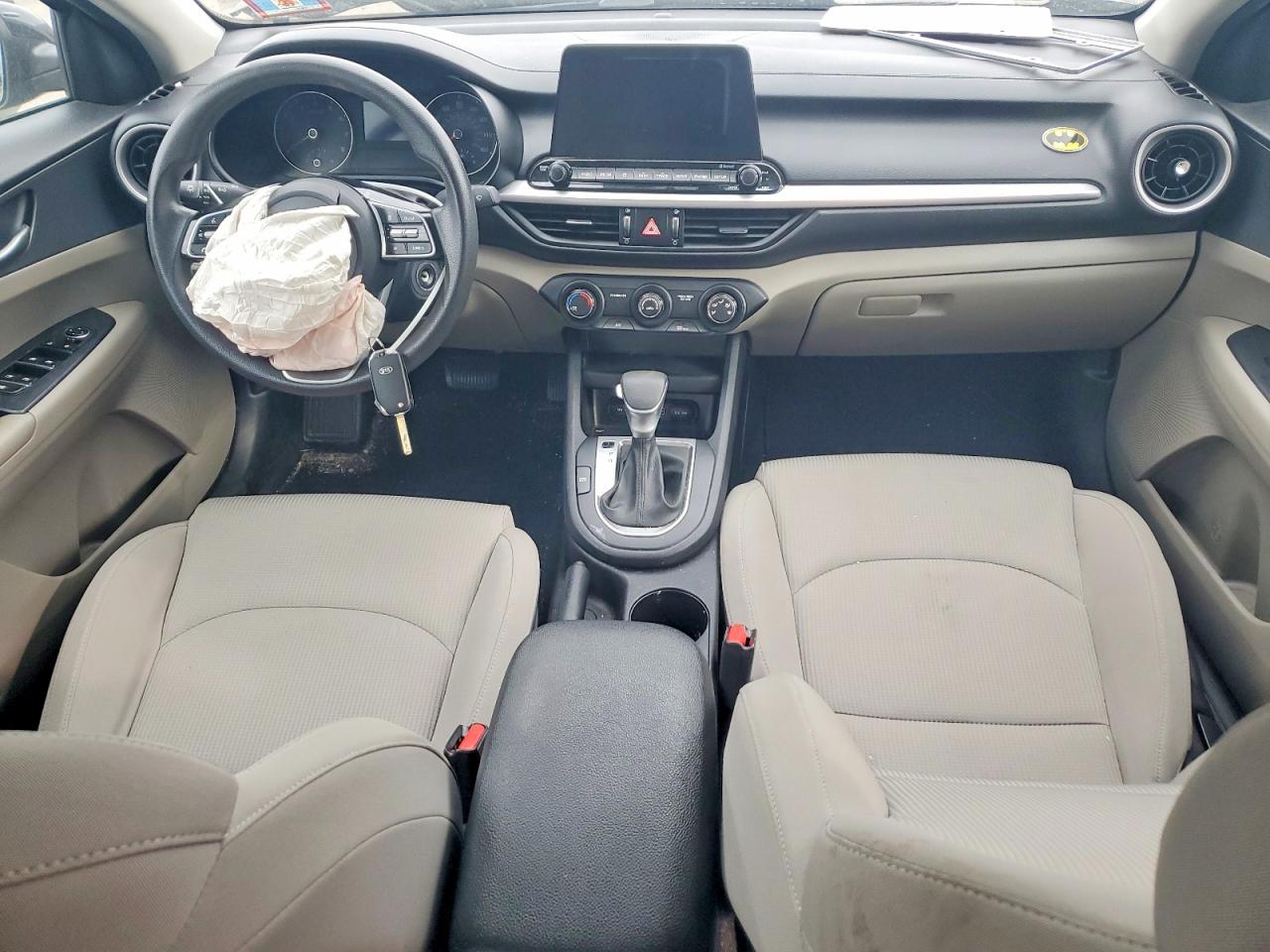 2020 KIA FORTE FE photo 8