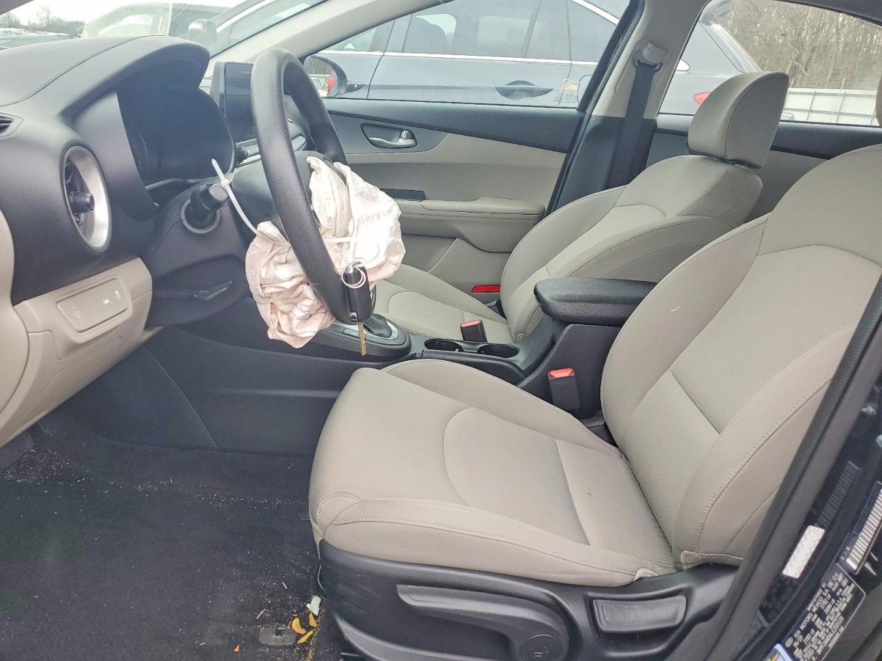 2020 KIA FORTE FE photo 7
