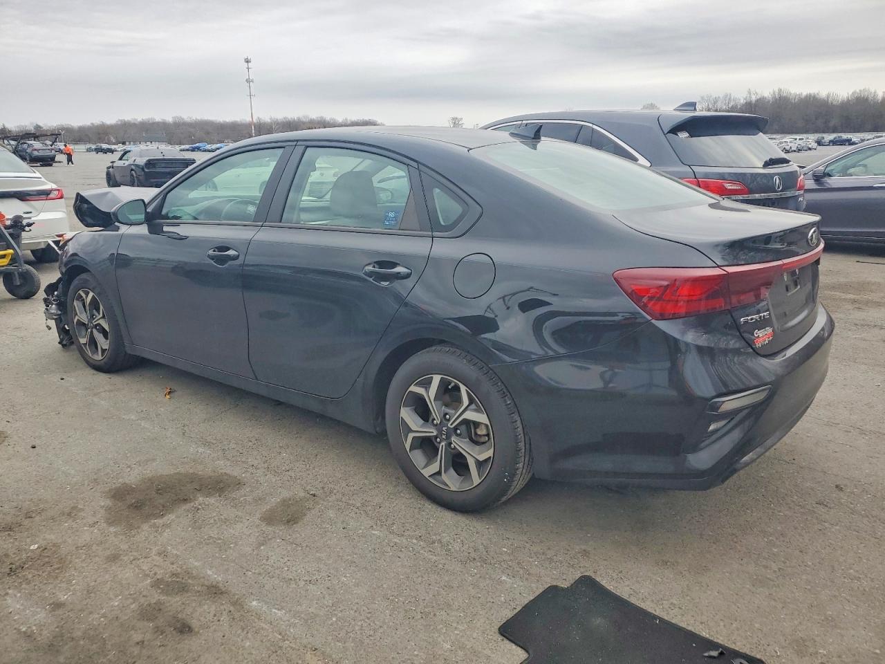 2020 KIA FORTE FE photo 2