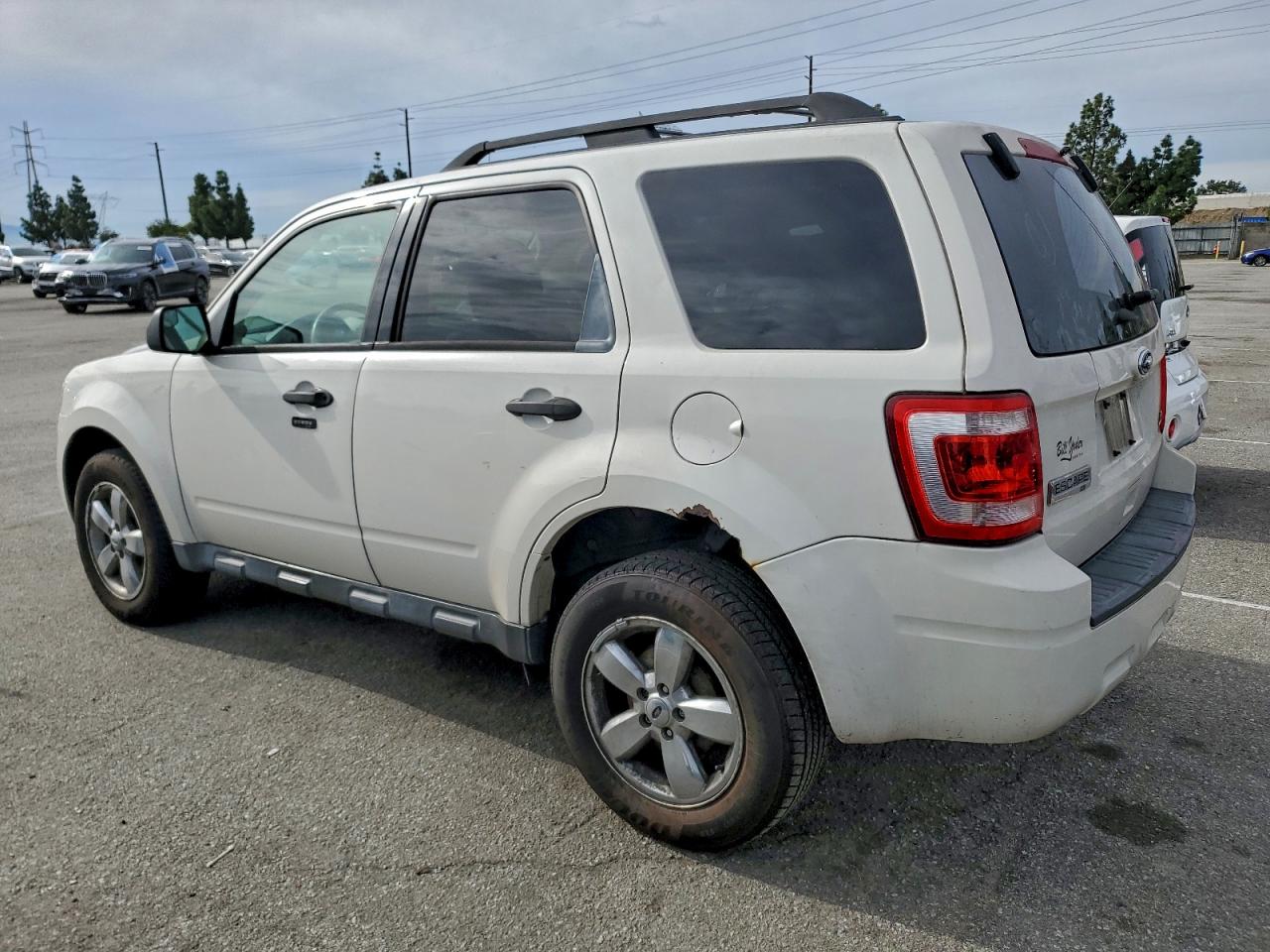 2012 FORD ESCAPE XLT photo 2