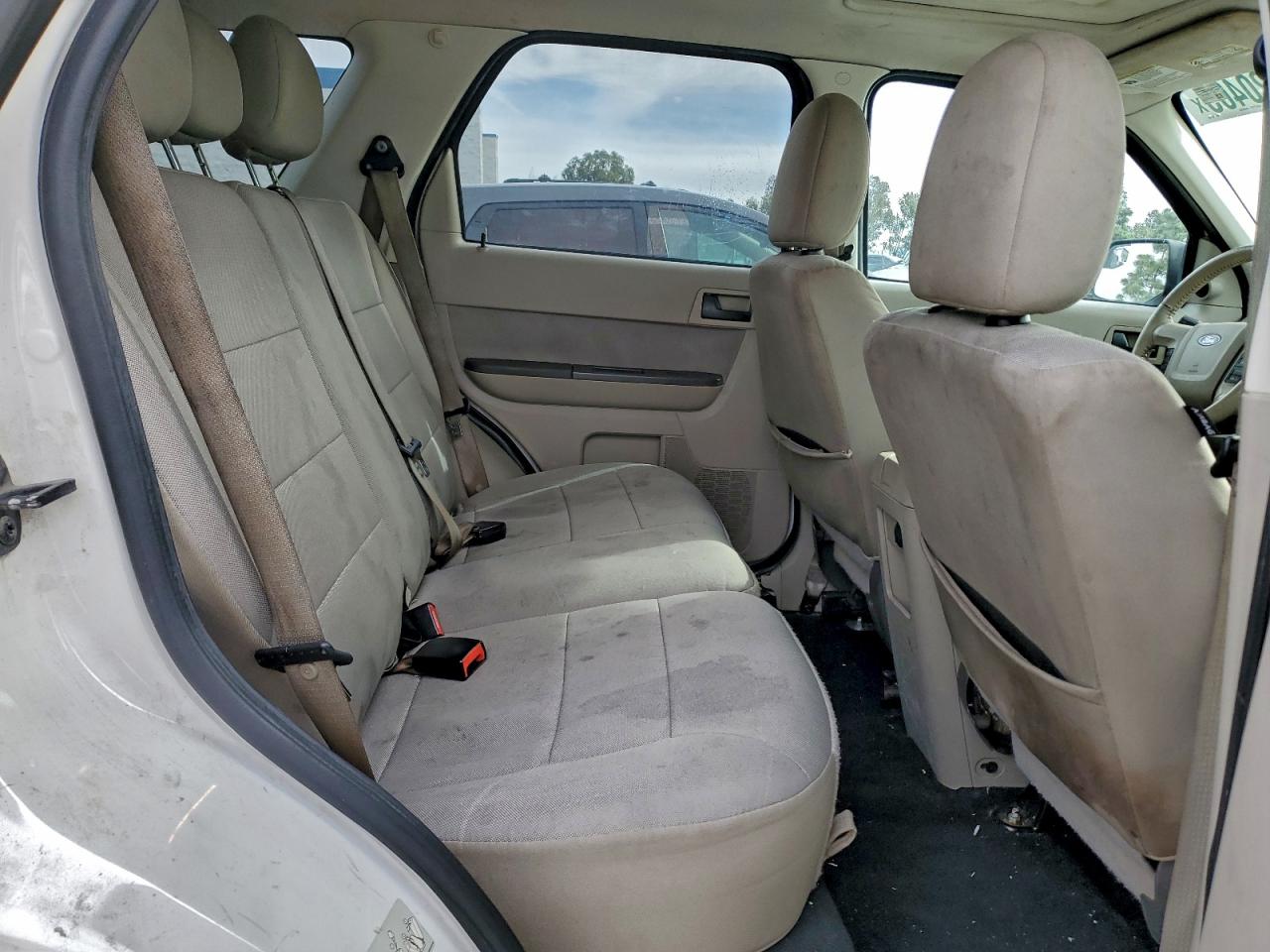 2012 FORD ESCAPE XLT photo 10