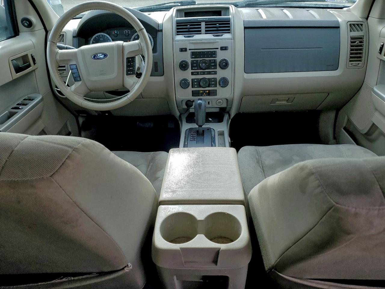 2012 FORD ESCAPE XLT photo 8