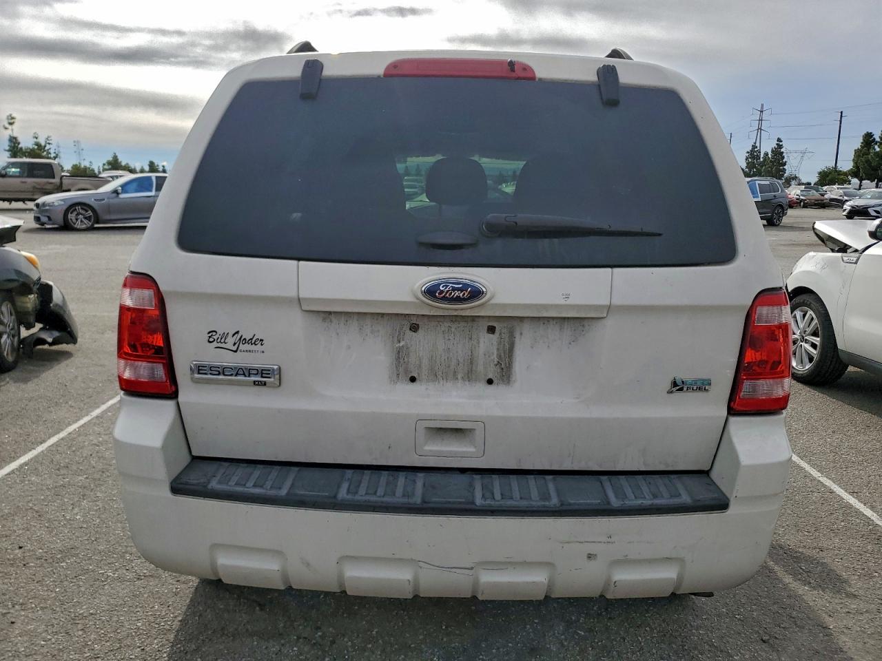 2012 FORD ESCAPE XLT photo 6