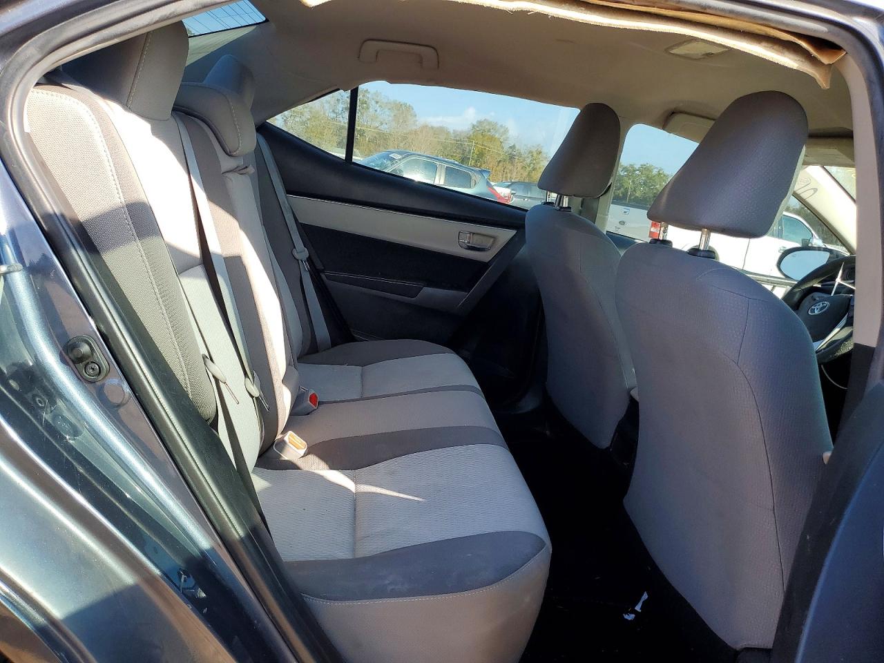2019 TOYOTA COROLLA L photo 10