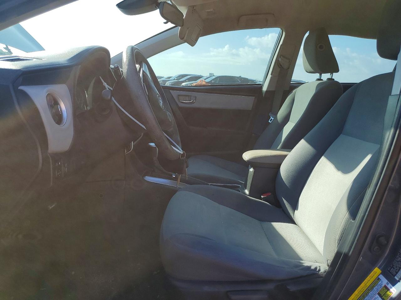 2019 TOYOTA COROLLA L photo 7