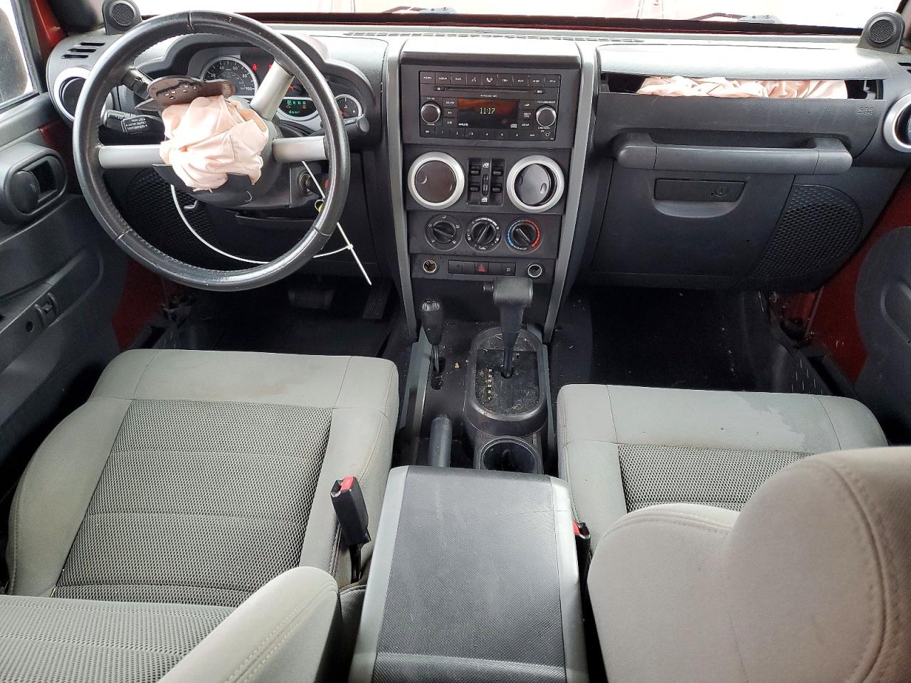 2008 JEEP WRANGLER UNLIMITED SAHARA photo 8