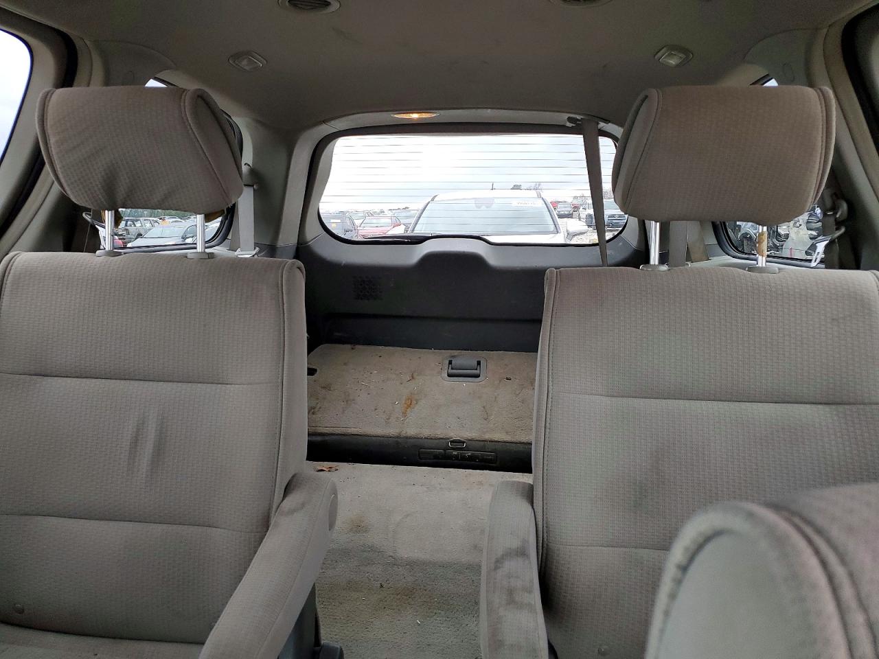 2008 NISSAN QUEST S photo 10