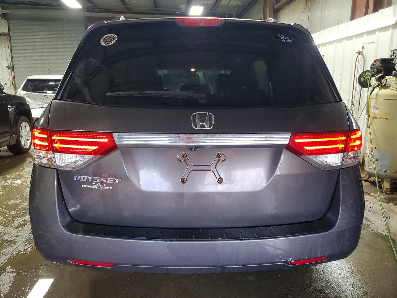 2016 HONDA ODYSSEY EXL photo 16